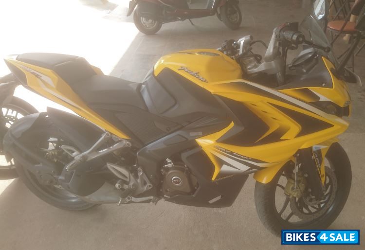 Used 2016 Model Bajaj Pulsar RS 200 ABS For Sale In Bangalore ID