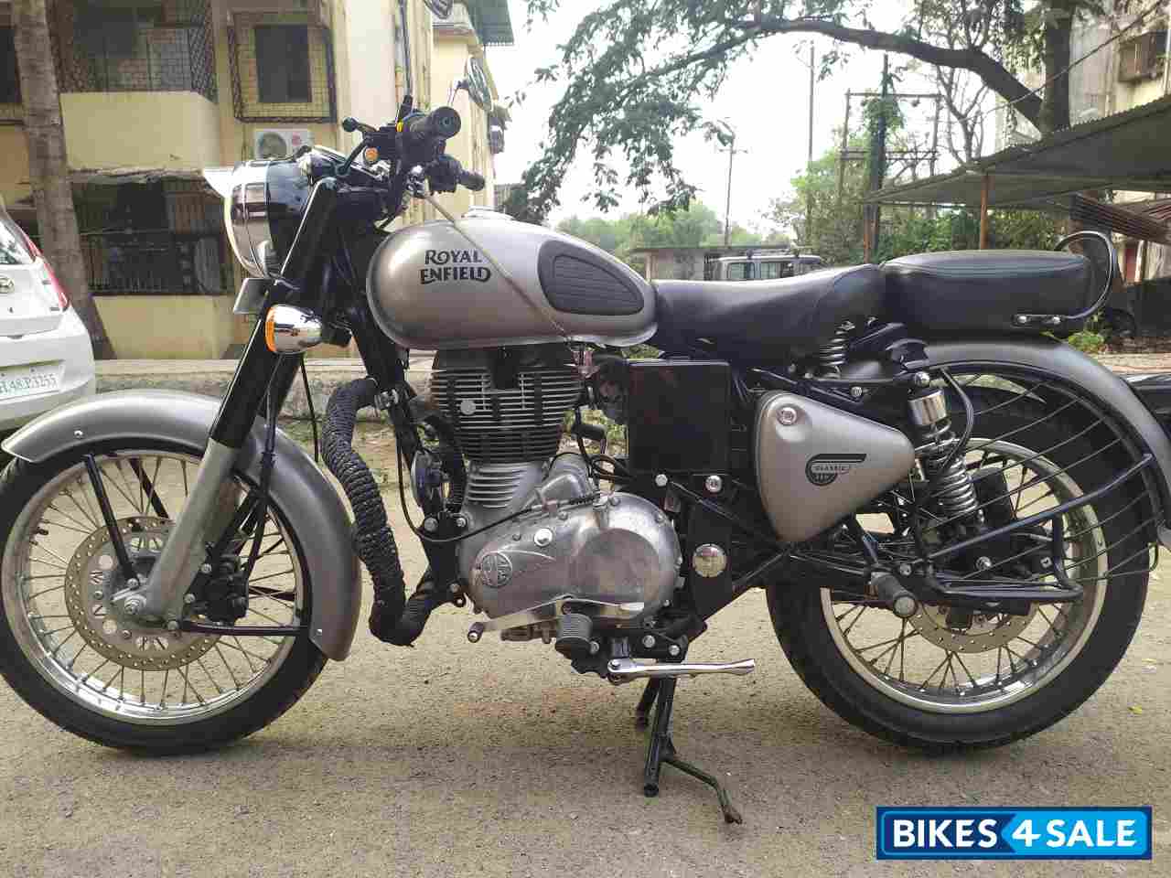 Used Model Royal Enfield Classic Gunmetal Grey For Sale In Mumbai