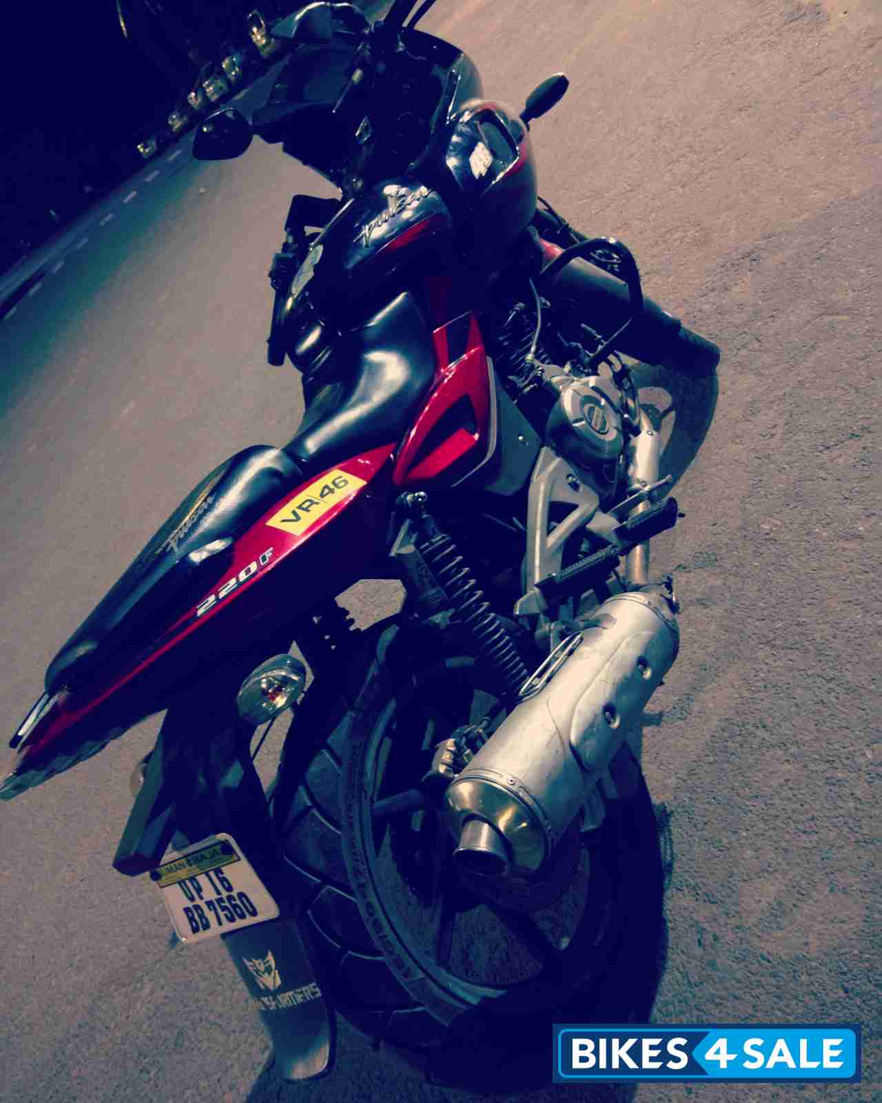 Used 2015 Model Bajaj Pulsar 220F For Sale In Noida ID 278003 Bikes4Sale