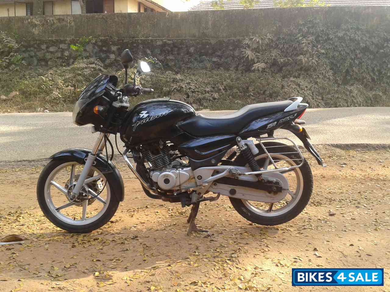 pulsar full black 150