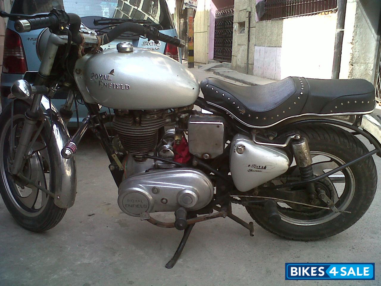 Silver Royal Enfield Bullet Standard 350 Silver Royal Enfield Bullet Standard 350