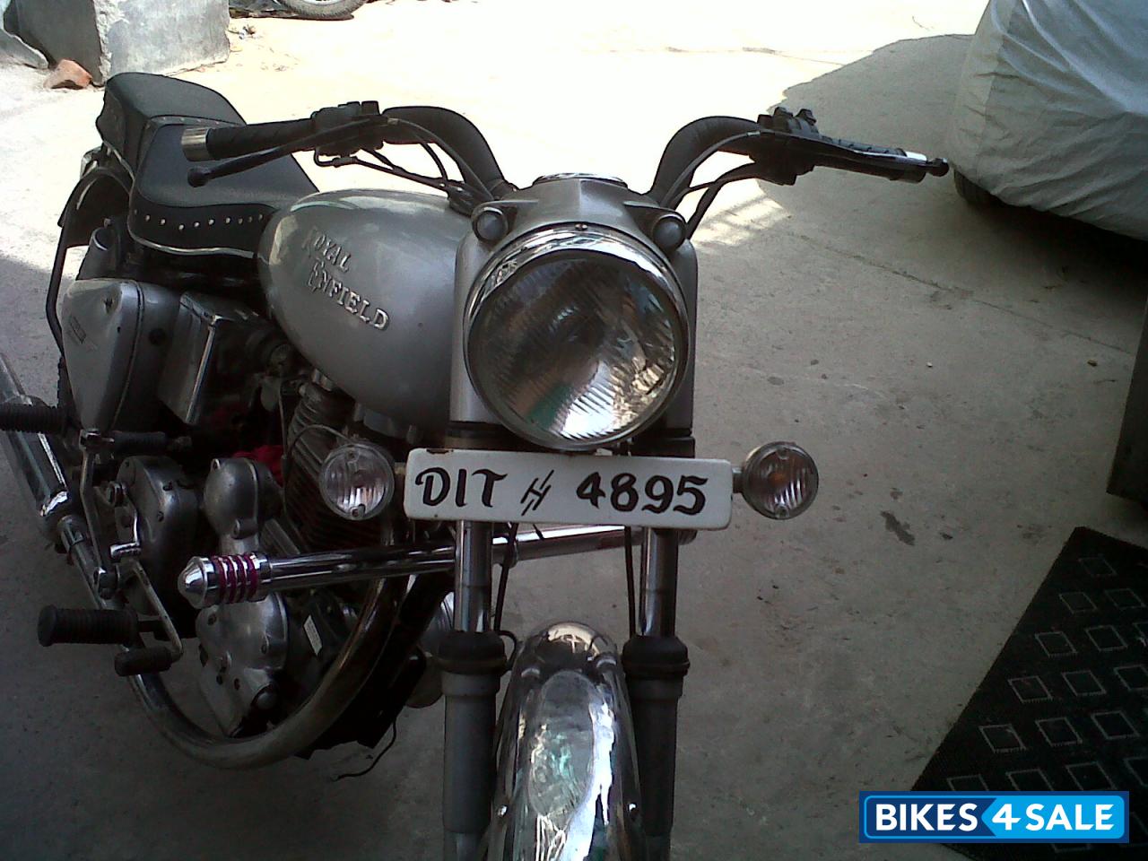 Silver Royal Enfield Bullet Standard 350 Silver Royal Enfield Bullet Standard 350