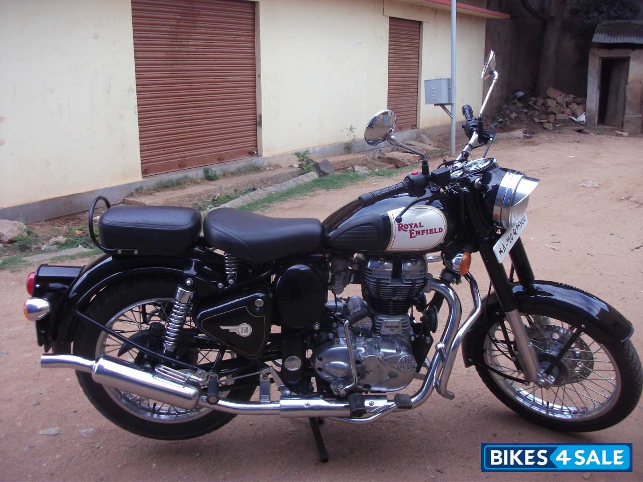 Second hand Royal Enfield Classic 350 in Chamrajnagar. Excellent