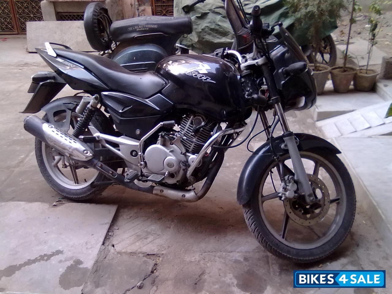 pulsar full black 150