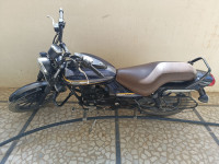 Blue Bajaj Avenger Street 150