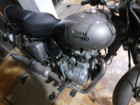 Gun Metal Grey Royal Enfield Classic Gunmetal Grey