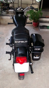 Matte Black Royal Enfield Bullet Standard 350