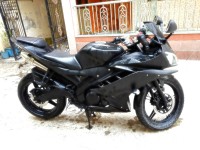 Matte Black Yamaha YZF R15 V2