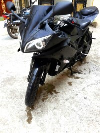 Matte Black Yamaha YZF R15 V2