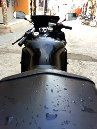 Matte Black Yamaha YZF R15 V2