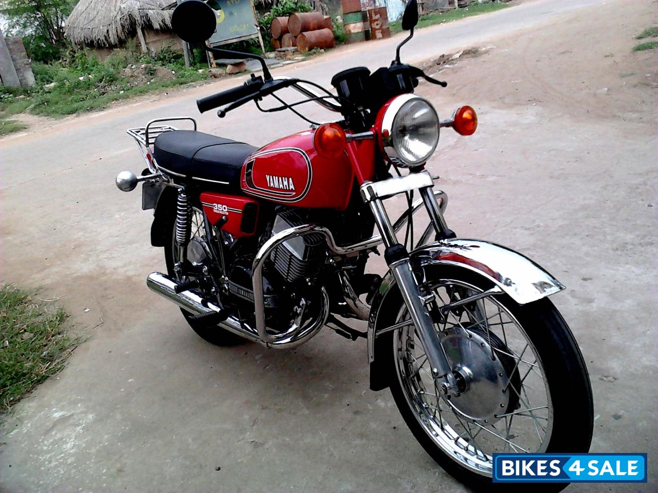 Used 1986 model Yamaha RD 350 for sale in Guntur. ID 116300. German Red ...