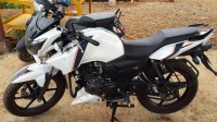 White TVS Apache RTR 160