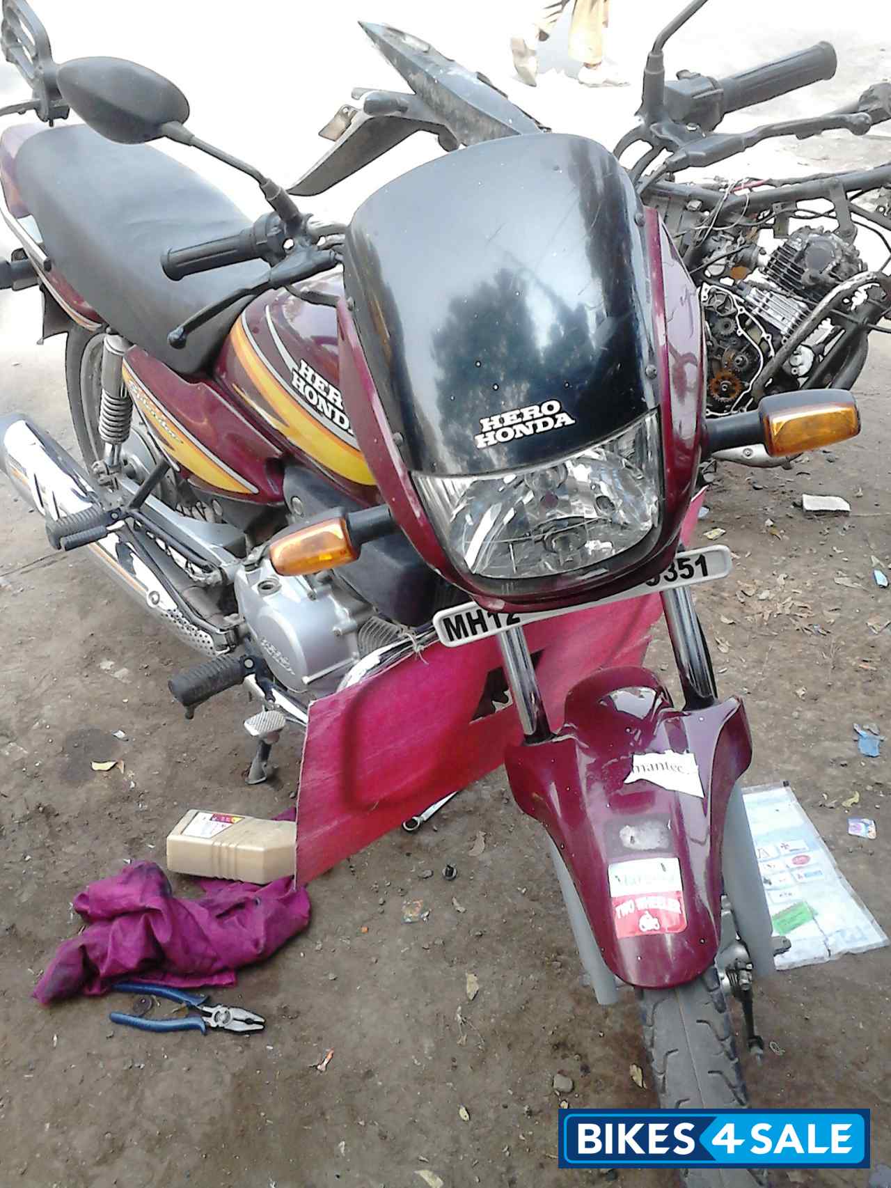 hero honda super splendor old model 2005