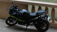 Black/green - Special Edition Yamaha YZF R15 V2