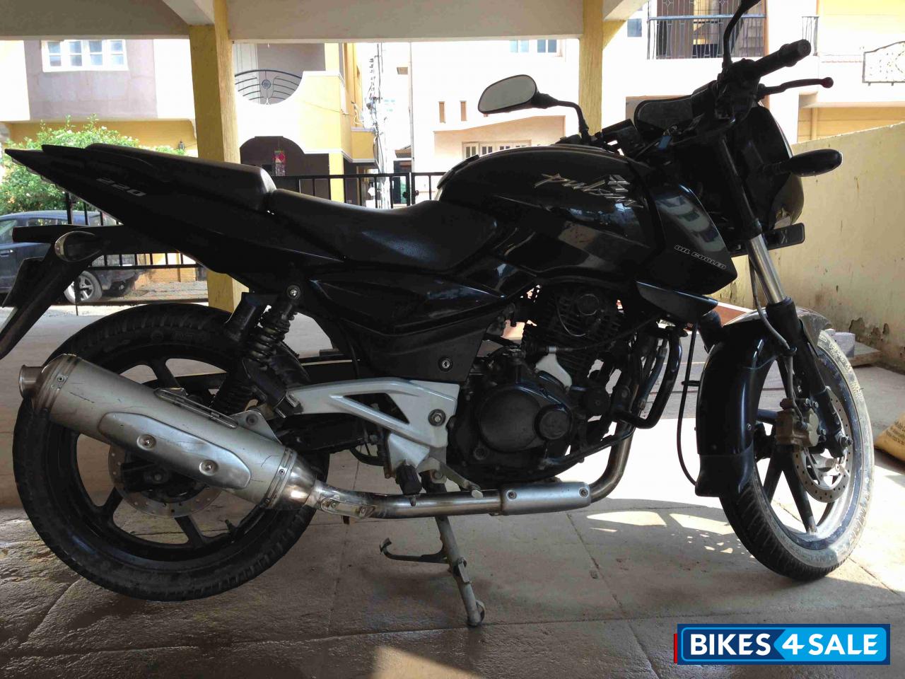 Used 2010 model Bajaj Pulsar 220 DTSi for sale in ...