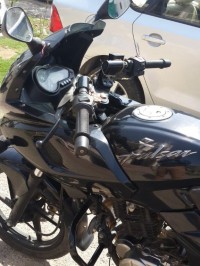 Black Bajaj Pulsar 220 DTSFi