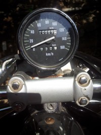 Black Bajaj Avenger 220 DTS-i