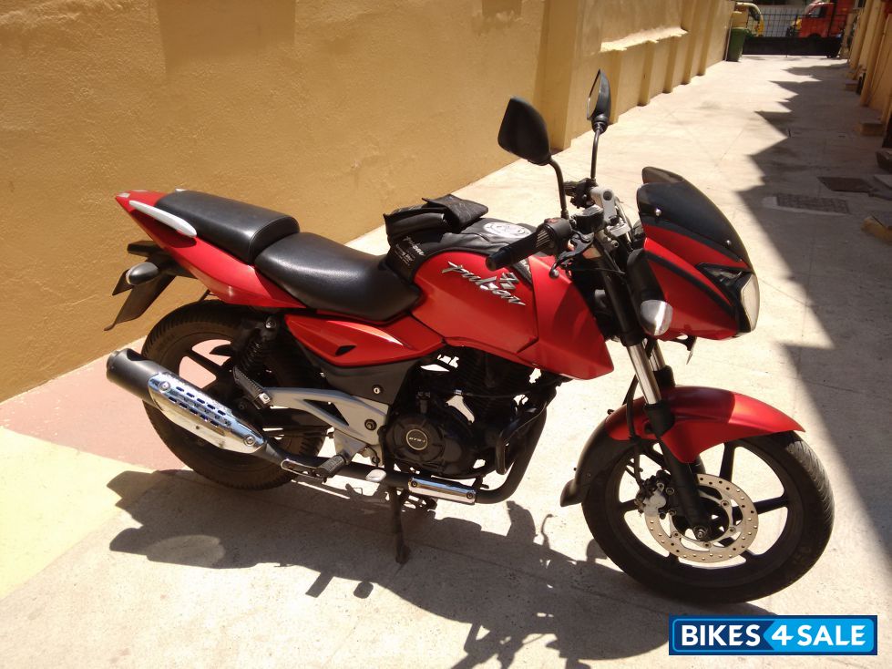 Red Bajaj Pulsar 180 DTSi