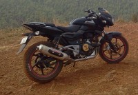 Black Bajaj Pulsar 200 DTSi