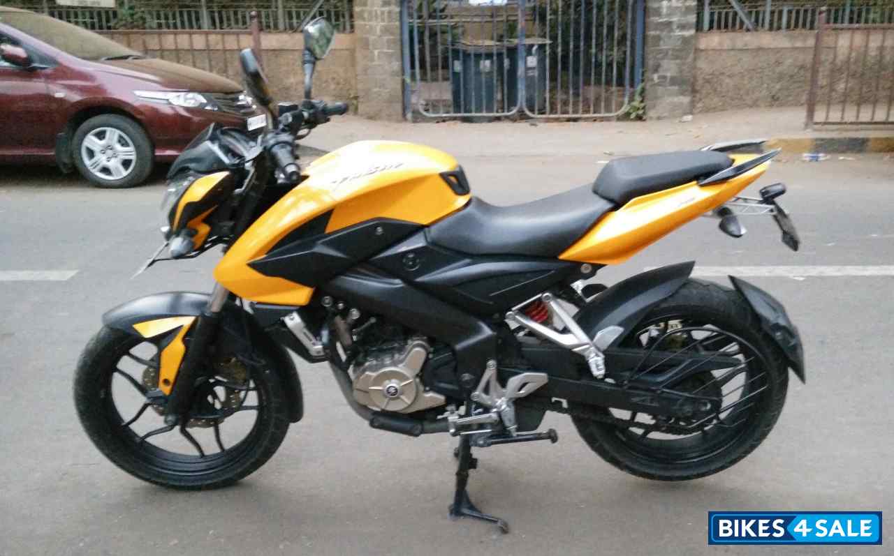 Yellow Bajaj Pulsar 200 NS Picture 2. Bike ID 120953. Bike located in ...