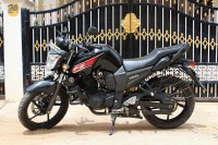 Black Yamaha FZ16