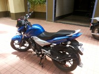 Blue Bajaj Discover 125 ST