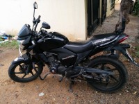 Black Honda Unicorn Dazzler