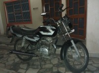 Black Bajaj CT 100