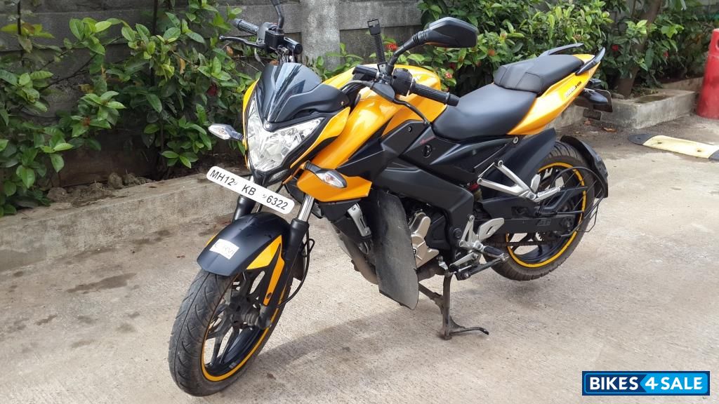 Yellow Bajaj Pulsar 200 NS