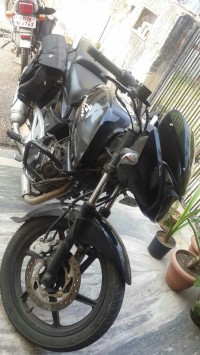 Black Bajaj Pulsar 200 DTSi