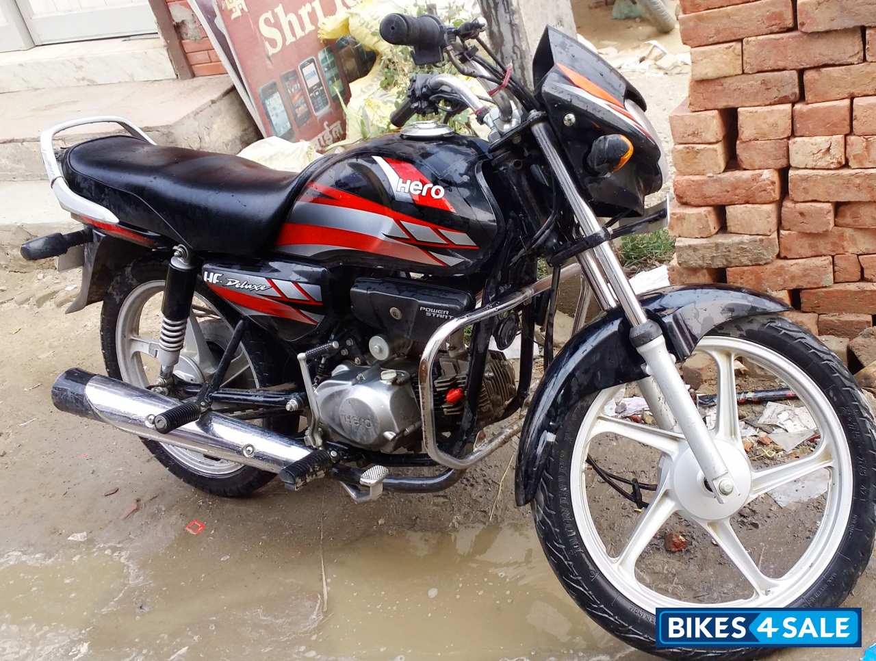 Used 2013 model Hero HF Deluxe for sale in Ludhiana. ID 123539