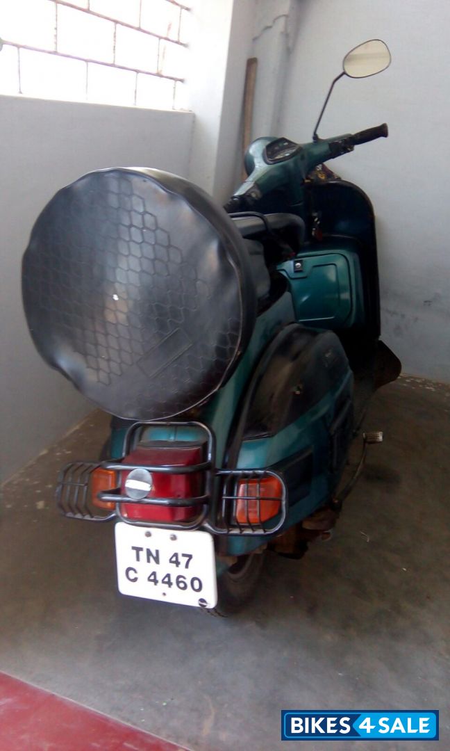 Green Bajaj Classic Green Bajaj Classic