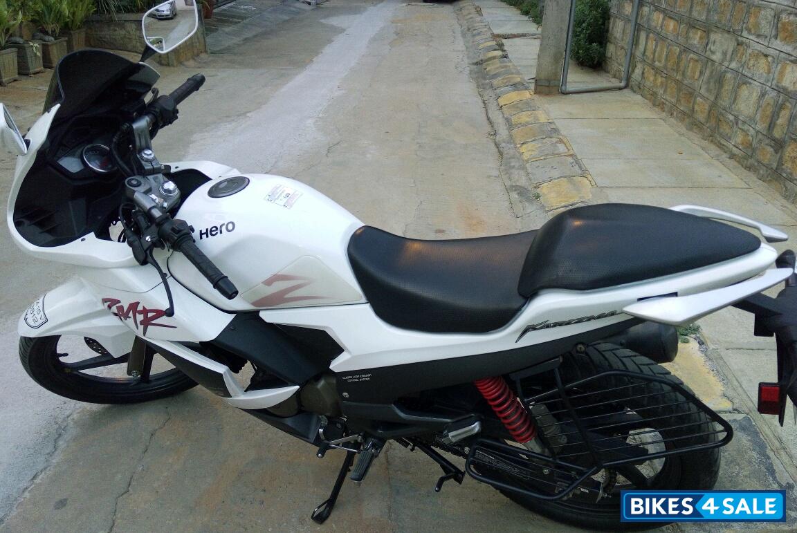 White Hero Karizma ZMR White Hero Karizma ZMR