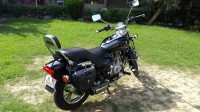 Black Bajaj Avenger 220 DTS-i