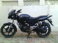 Black Bajaj Pulsar 180 DTSi