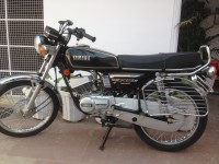 Black Yamaha RX 135