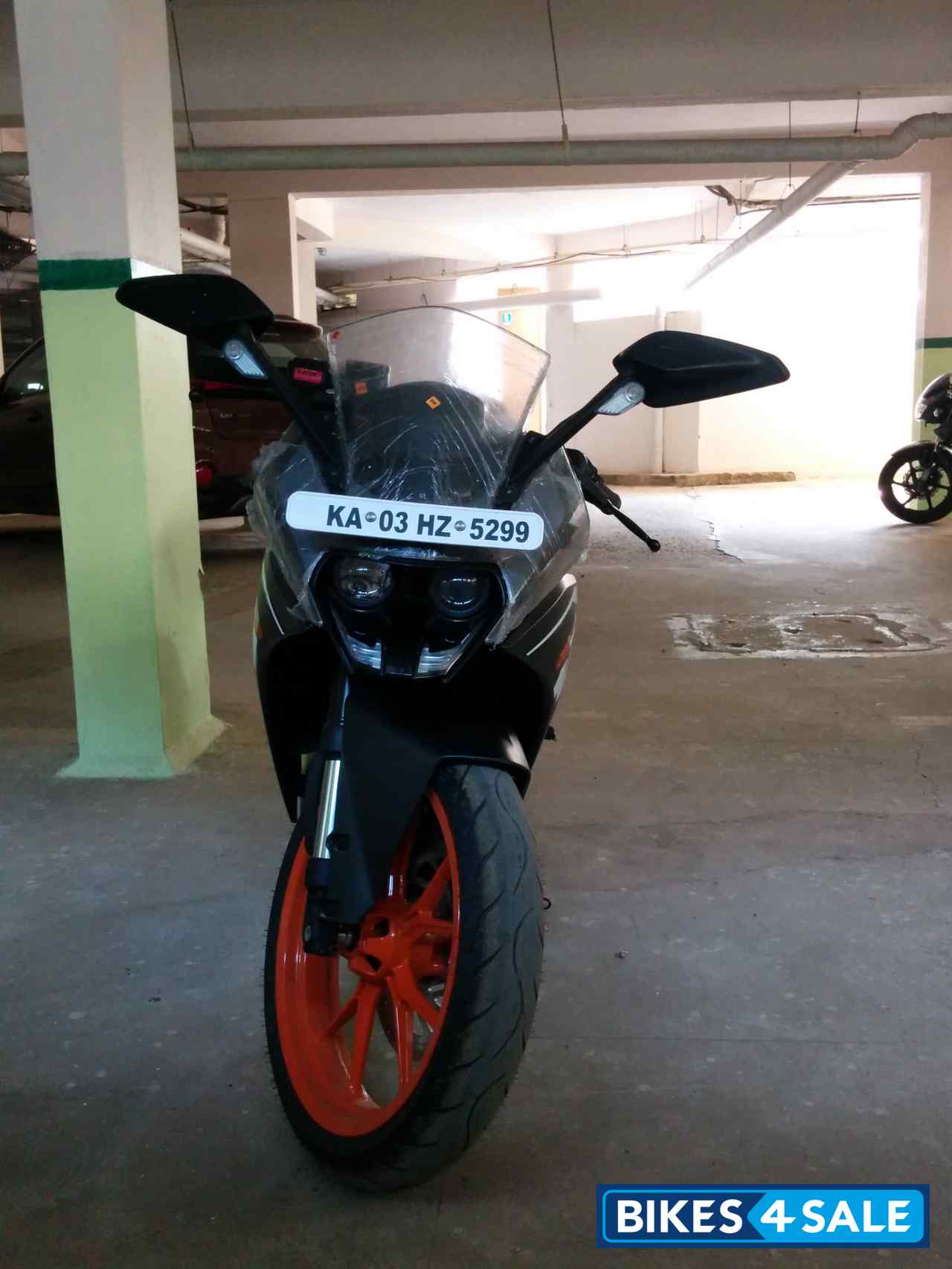 Black KTM RC 200 Black KTM RC 200