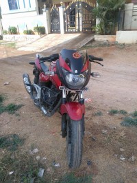 Red Bajaj Pulsar 180 DTSi