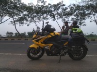 Yellow Bajaj Pulsar RS 200