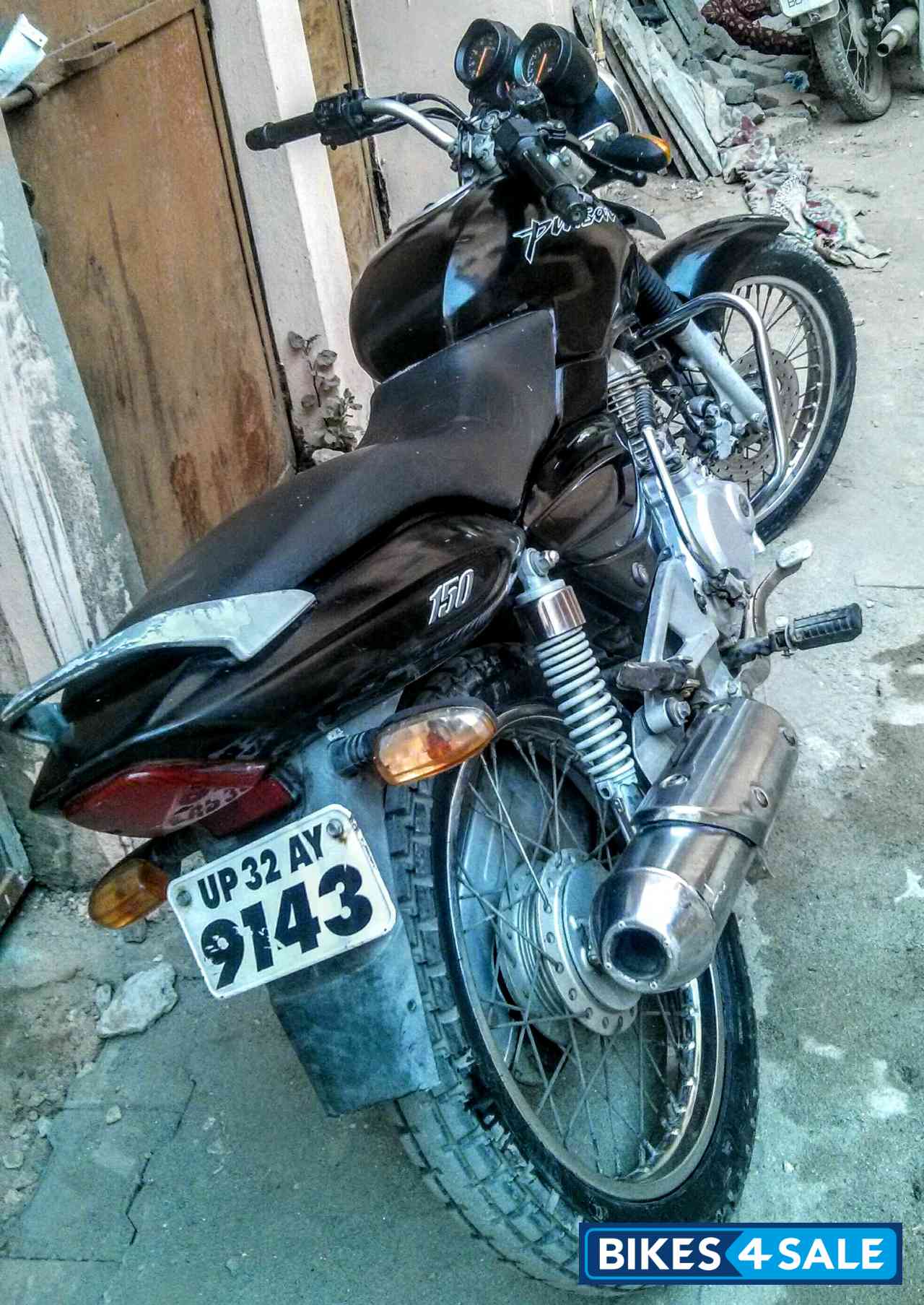 bajaj pulsar 150 headlight