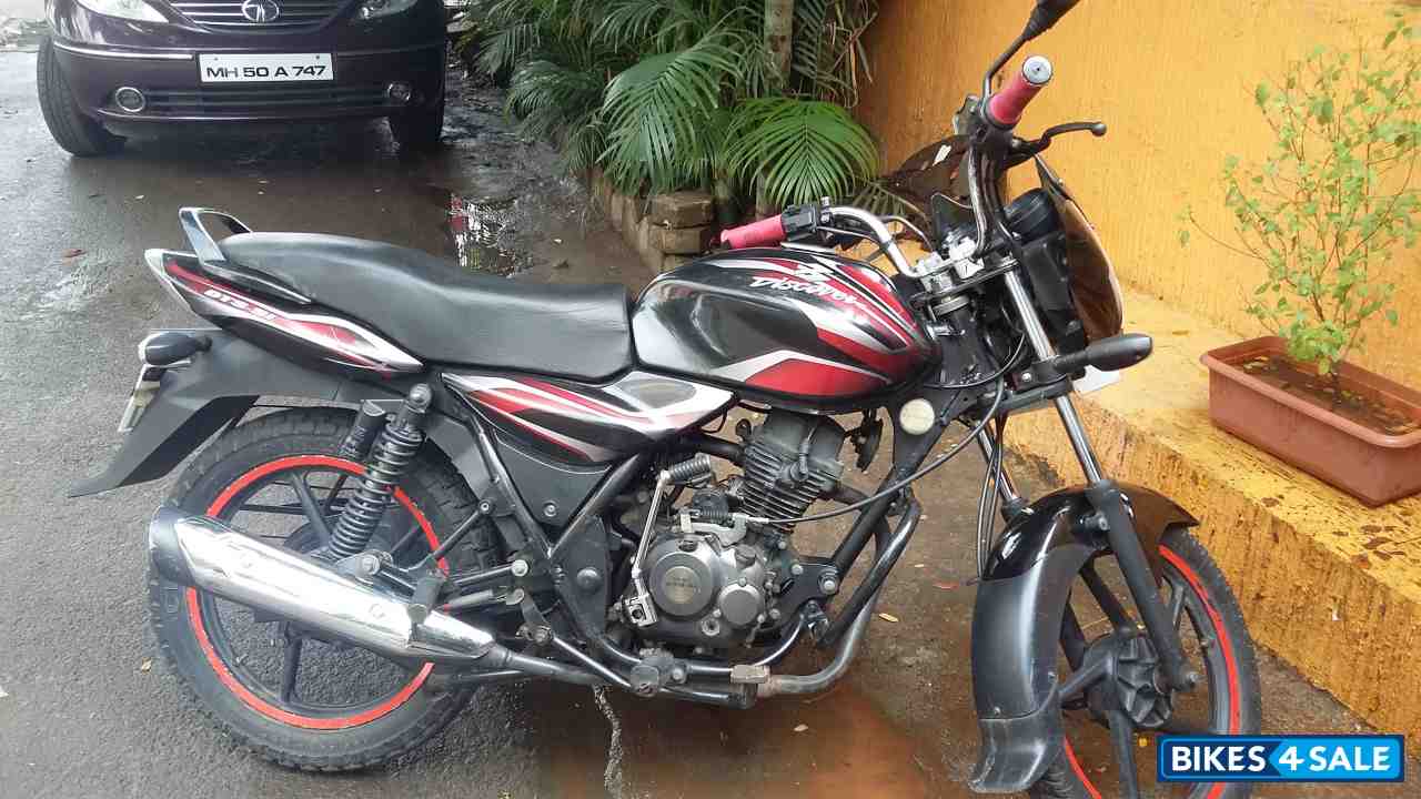 Red Bajaj Discover 100 DTS-Si