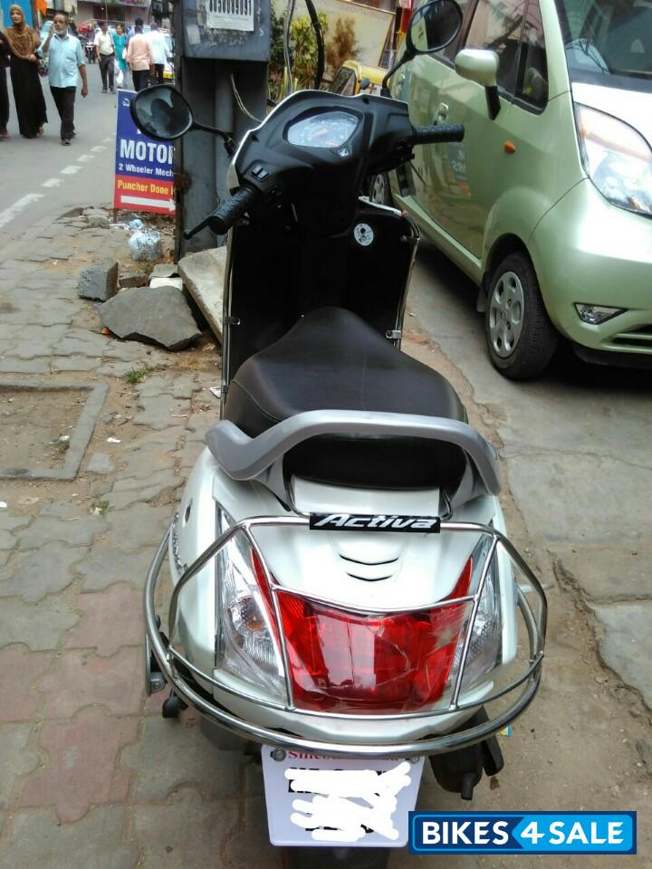 White Honda Activa 3G White Honda Activa 3G