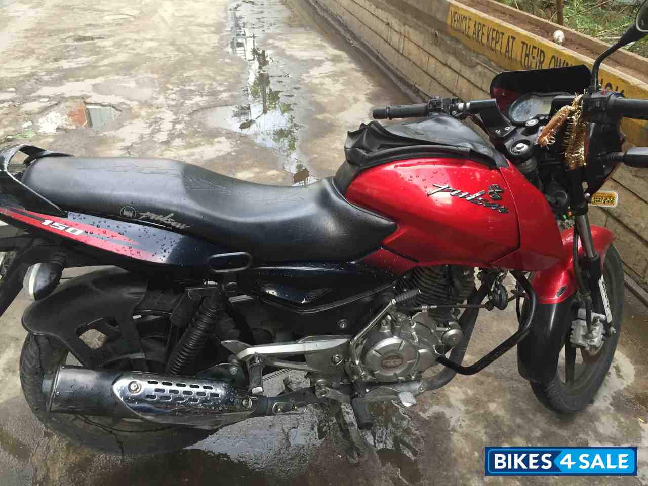 Pulsar 150 store 2011 model