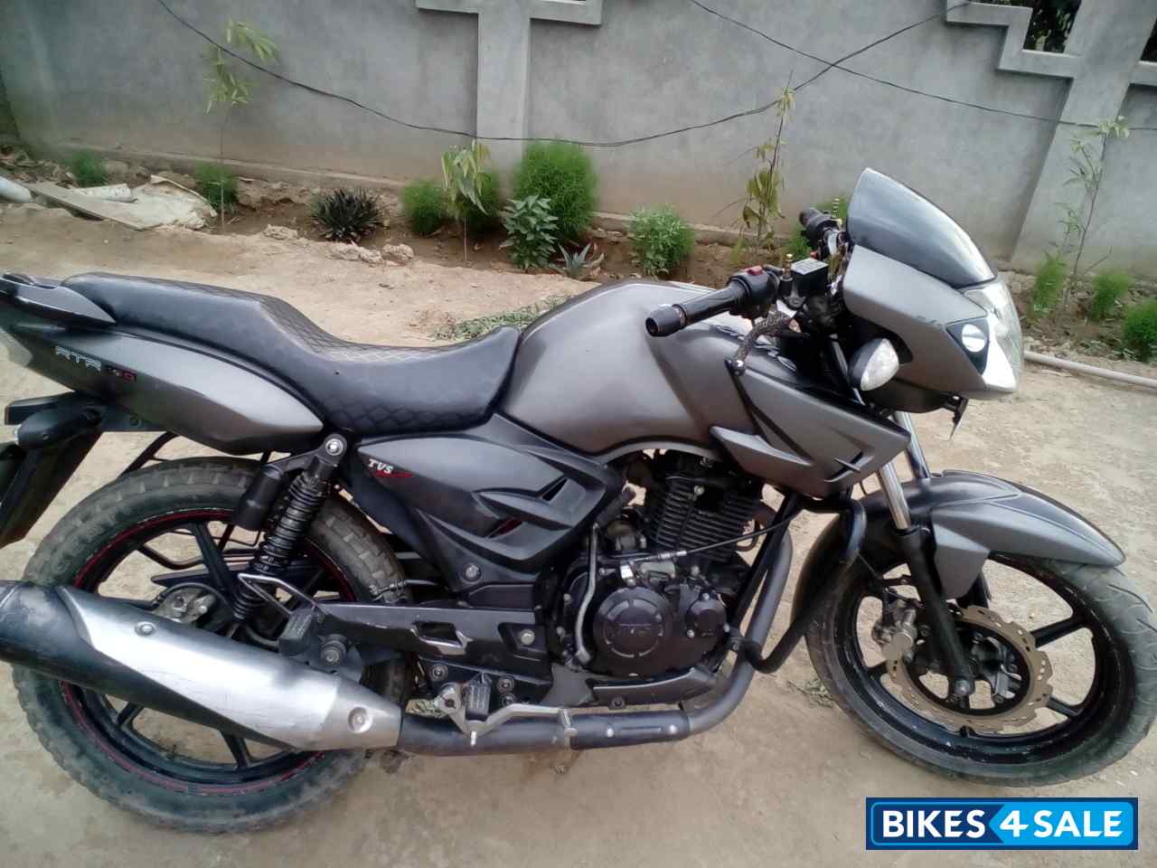 Used 10 Model Tvs Apache Rtr 160 For Sale In Moradabad Id Tit Gray Colour Bikes4sale