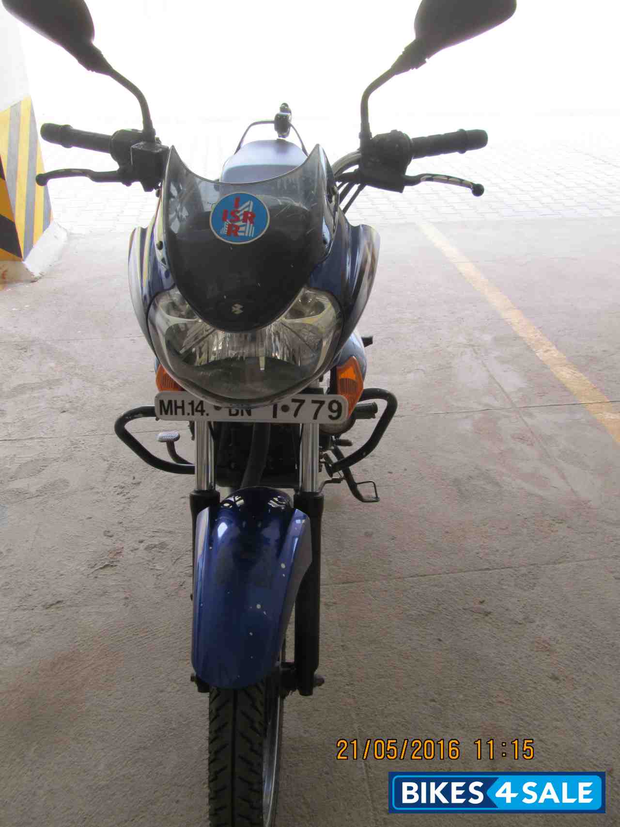 Blue Bajaj Discover DTSi 135