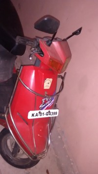 Red TVS Scooty ES