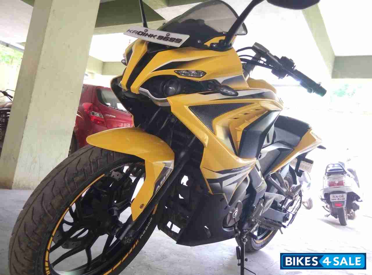 Yellow Bajaj Pulsar RS 200