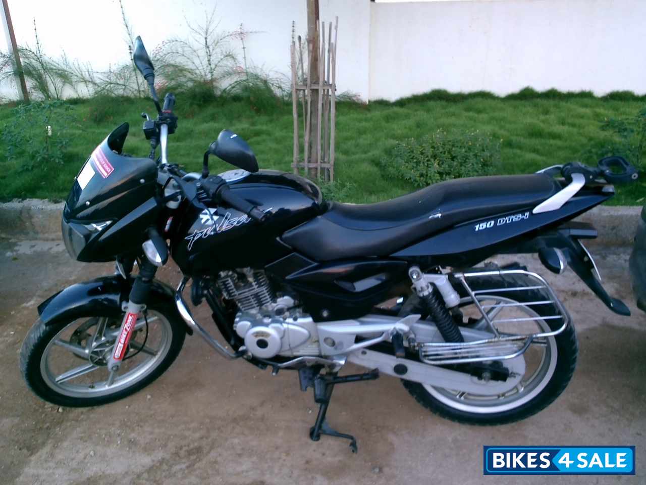 pulsar full black 150