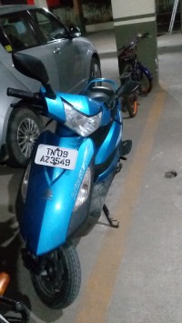 Blue Bajaj Kristal