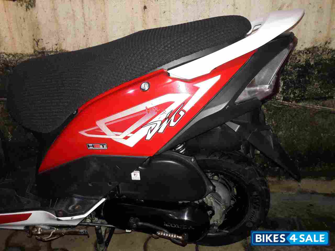 Red White Honda Dio